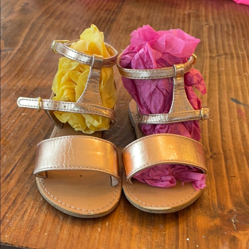 crazy 8 sandals